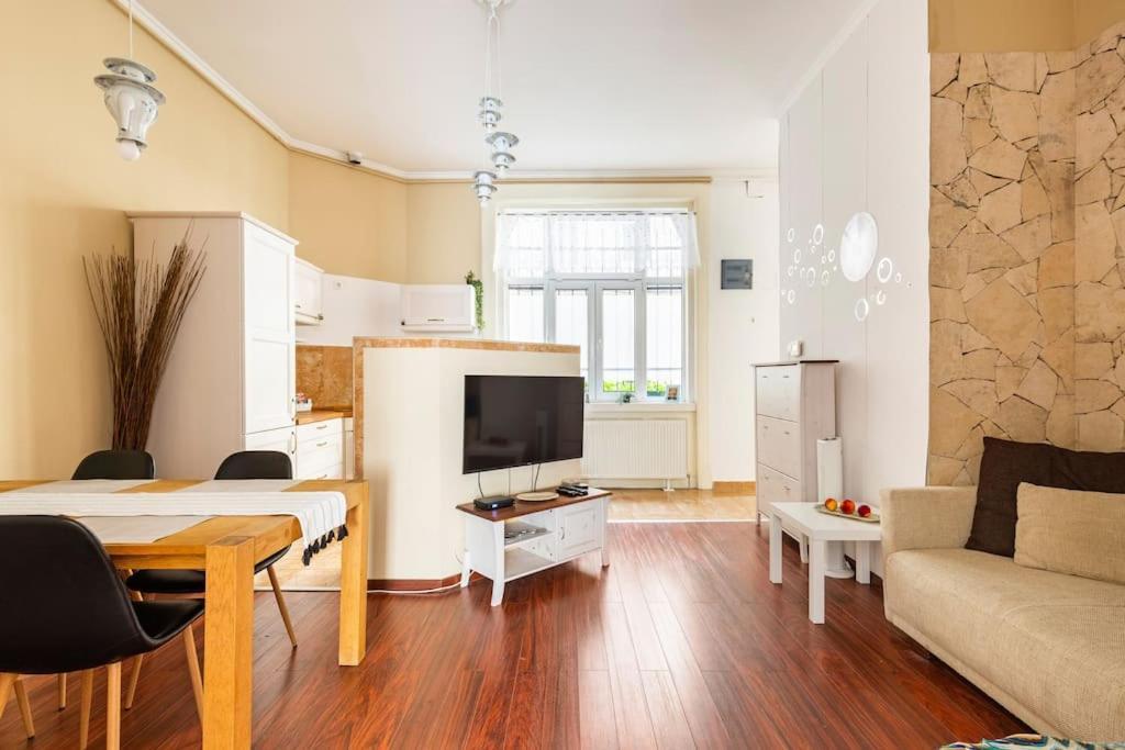 Annicku'S Stylish Budapest Apartment المظهر الخارجي الصورة