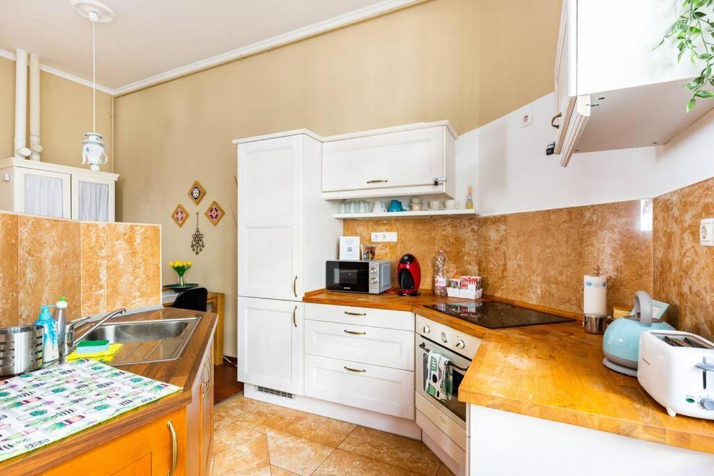 Annicku'S Stylish Budapest Apartment المظهر الخارجي الصورة